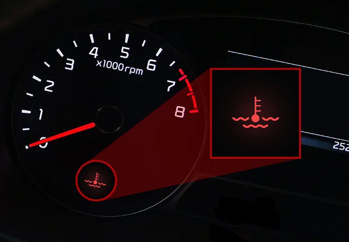 Röd varningslampa för motorkylvätska: Stanna din bil nu! 🚨